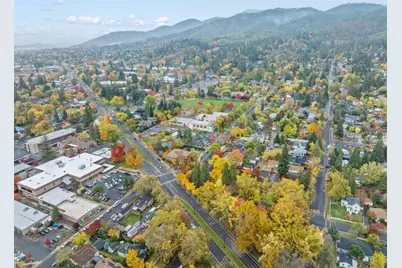 124 Morton Street, Ashland, OR 97520 - Photo 30