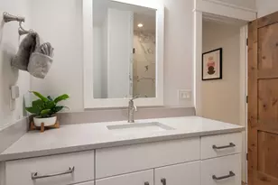 60472 Kangaroo Loop, Bend, OR 97702 - Photo 24