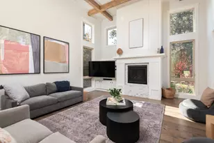 60472 Kangaroo Loop, Bend, OR 97702 - Photo 2