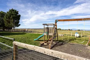 1774 W Ashwood Ln, Madras, OR 97741 - Photo 32