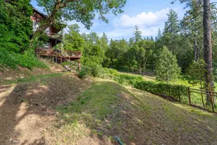 1026 N Schoolhouse Creek Rd, Grants Pass, OR 97526 - Photo 32