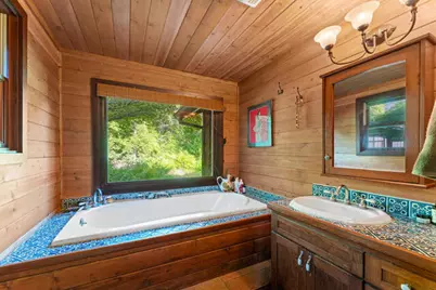 1026 N Schoolhouse Creek Road, Grants Pass, OR 97526 - Photo 6
