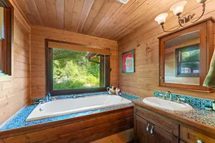 1026 N Schoolhouse Creek Rd, Grants Pass, OR 97526 - Photo 6