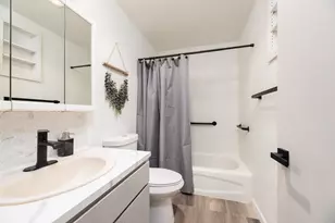 21116 SE Reed Market Rd, Bend, OR 97702 - Photo 12