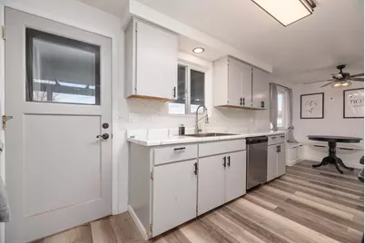 21116 SE Reed Market Road, Bend, OR 97702 - Photo 10