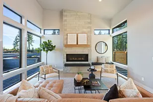 3374 NW Leavitt Ln, Bend, OR 97703 - Photo 10