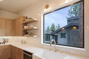 3374 NW Leavitt Ln, Bend, OR 97703 - Photo 20