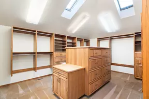 21955 Rickard Rd, Bend, OR 97702 - Photo 16