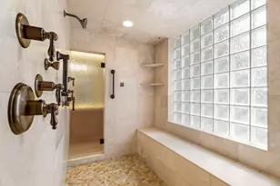 21955 Rickard Rd, Bend, OR 97702 - Photo 14