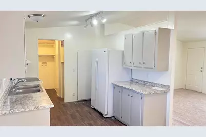 8401 Old Stage Road #UNIT 27, Central Point, OR 97502 - Photo 14