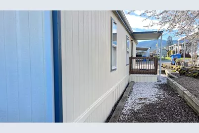 8401 Old Stage Road #UNIT 27, Central Point, OR 97502 - Photo 8