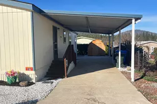 8401 Old Stage Rd, Central Point, OR 97502 - Photo 4