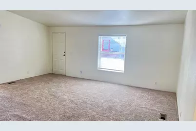 8401 Old Stage Road #UNIT 27, Central Point, OR 97502 - Photo 26