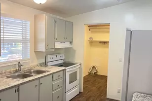 8401 Old Stage Rd, Central Point, OR 97502 - Photo 20