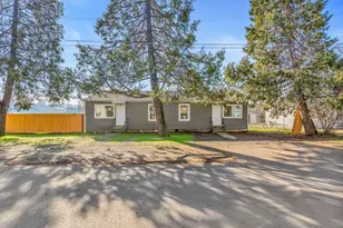 142 Onyx St, Eagle Point, OR 97524 - Photo 2