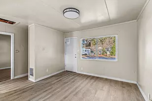 142 Onyx St, Eagle Point, OR 97524 - Photo 6