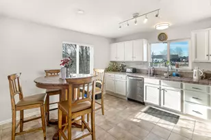 65605 61st St, Bend, OR 97703 - Photo 8