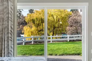 1565 NW Wall St, Bend, OR 97703 - Photo 6