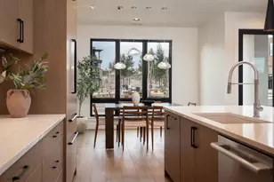 1138 NW Ochoa Dr, Bend, OR 97703 - Photo 12