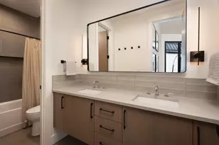 1138 NW Ochoa Dr, Bend, OR 97703 - Photo 32