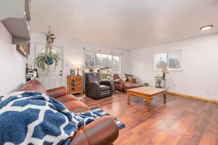 900 SE Willowdale Dr, Prineville, OR 97754 - Photo 6