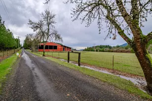 110 NE Thousand Oaks Dr, Corvallis, OR 97330 - Photo 34