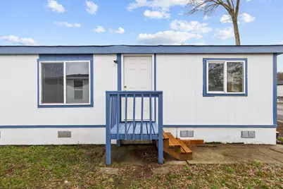 633 E Archwood Drive #UNIT 130, Eagle Point, OR 97524 - Photo 4