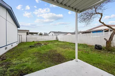 633 E Archwood Drive #UNIT 130, Eagle Point, OR 97524 - Photo 6