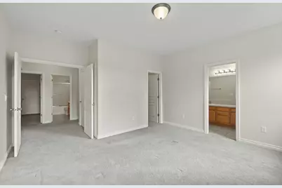 19555 Greatwood Loop, Bend, OR 97702 - Photo 22