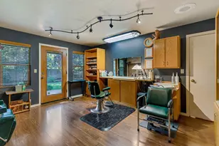 1117 NE Memorial Dr, Grants Pass, OR 97526 - Photo 42