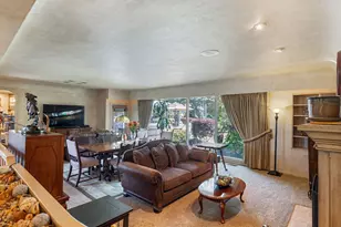 1117 NE Memorial Dr, Grants Pass, OR 97526 - Photo 28