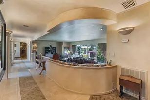 1117 NE Memorial Dr, Grants Pass, OR 97526 - Photo 2