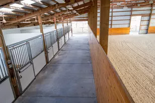 22333 Nelson Rd, Bend, OR 97701 - Photo 20