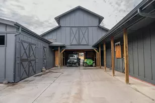 22333 Nelson Rd, Bend, OR 97701 - Photo 14