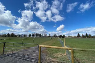 22333 Nelson Rd, Bend, OR 97701 - Photo 56