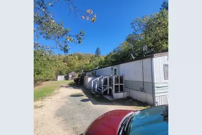 2455 Harbeck Road, Grants Pass, OR 97527 - Photo 2