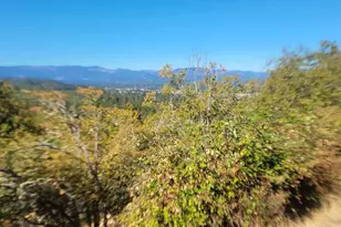 2455 Harbeck Rd, Grants Pass, OR 97527 - Photo 4