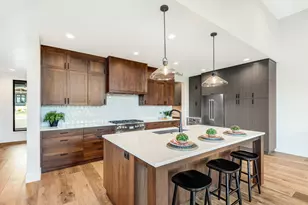 3231 NW Strickland Wy, Bend, OR 97703 - Photo 10