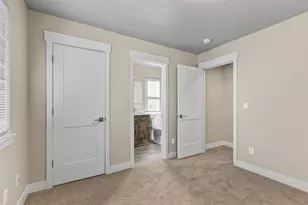 61531 SE Jennifer Ln, Bend, OR 97702 - Photo 12