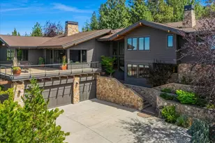 3282 NW Starview Dr, Bend, OR 97703 - Photo 2