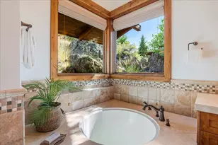 3282 NW Starview Dr, Bend, OR 97703 - Photo 26