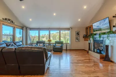 6645 Pioneer Road, Medford, OR 97501 - Photo 12