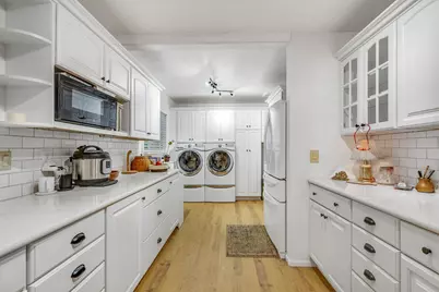 535 Scenic Drive, Jacksonville, OR 97530 - Photo 24