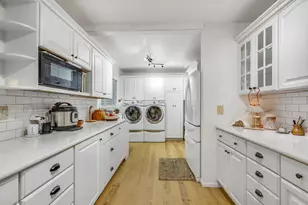 535 Scenic Dr, Jacksonville, OR 97530 - Photo 24