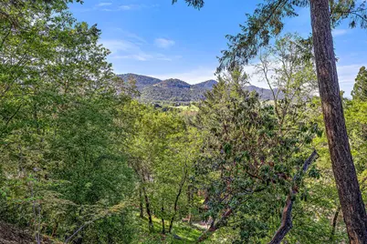 535 Scenic Drive, Jacksonville, OR 97530 - Photo 4