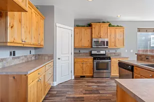 1228 NE Steins Pillar Dr, Prineville, OR 97754 - Photo 6