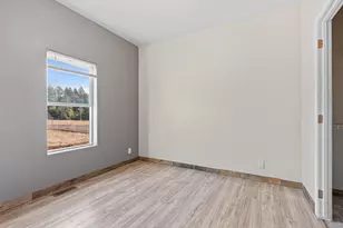 895 Airport Dr, Cave Junction, OR 97523 - Photo 24