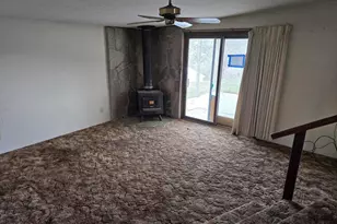 301 SW Huddleston Heights Dr, Mitchell, OR 97750 - Photo 6