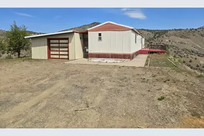 301 SW Huddleston Heights Drive, Mitchell, OR 97750 - Photo 2