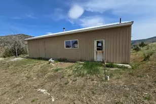 301 SW Huddleston Heights Dr, Mitchell, OR 97750 - Photo 14